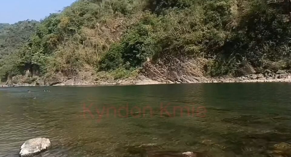 A journey back to my roots through the breathtaking Khasi Hills 🌿